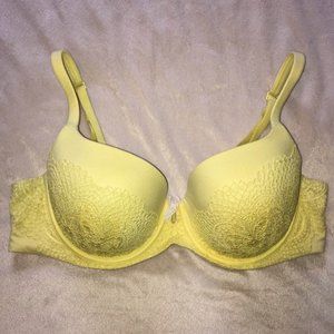 38C VS yellow lace bra